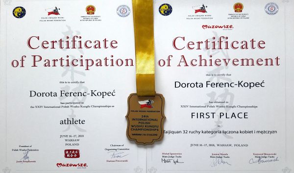 Medale mistrzostw Polski w Tai-Chi dla wykładowcy WSPiA