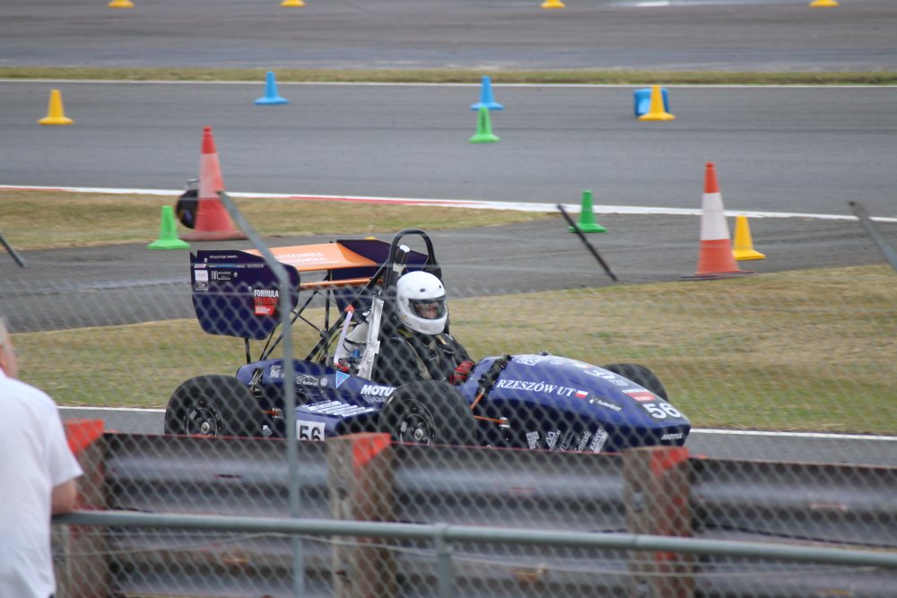 Bolid z Rzeszowa wystartował na Silverstone 28