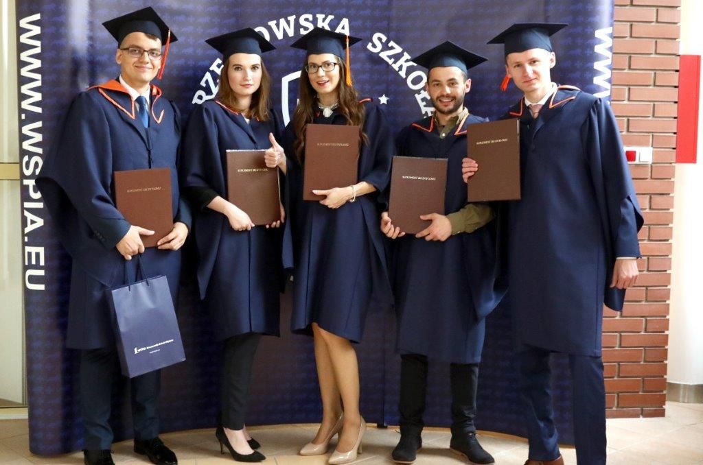 Graduacja WSPiA 18