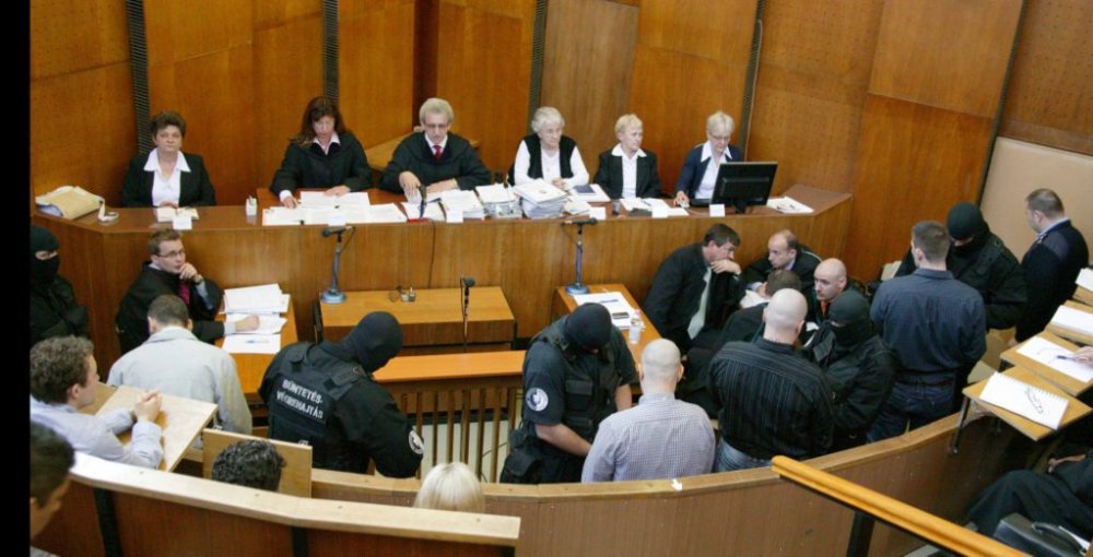 Kard z filmu WYROK NA WĘGRZECH 4